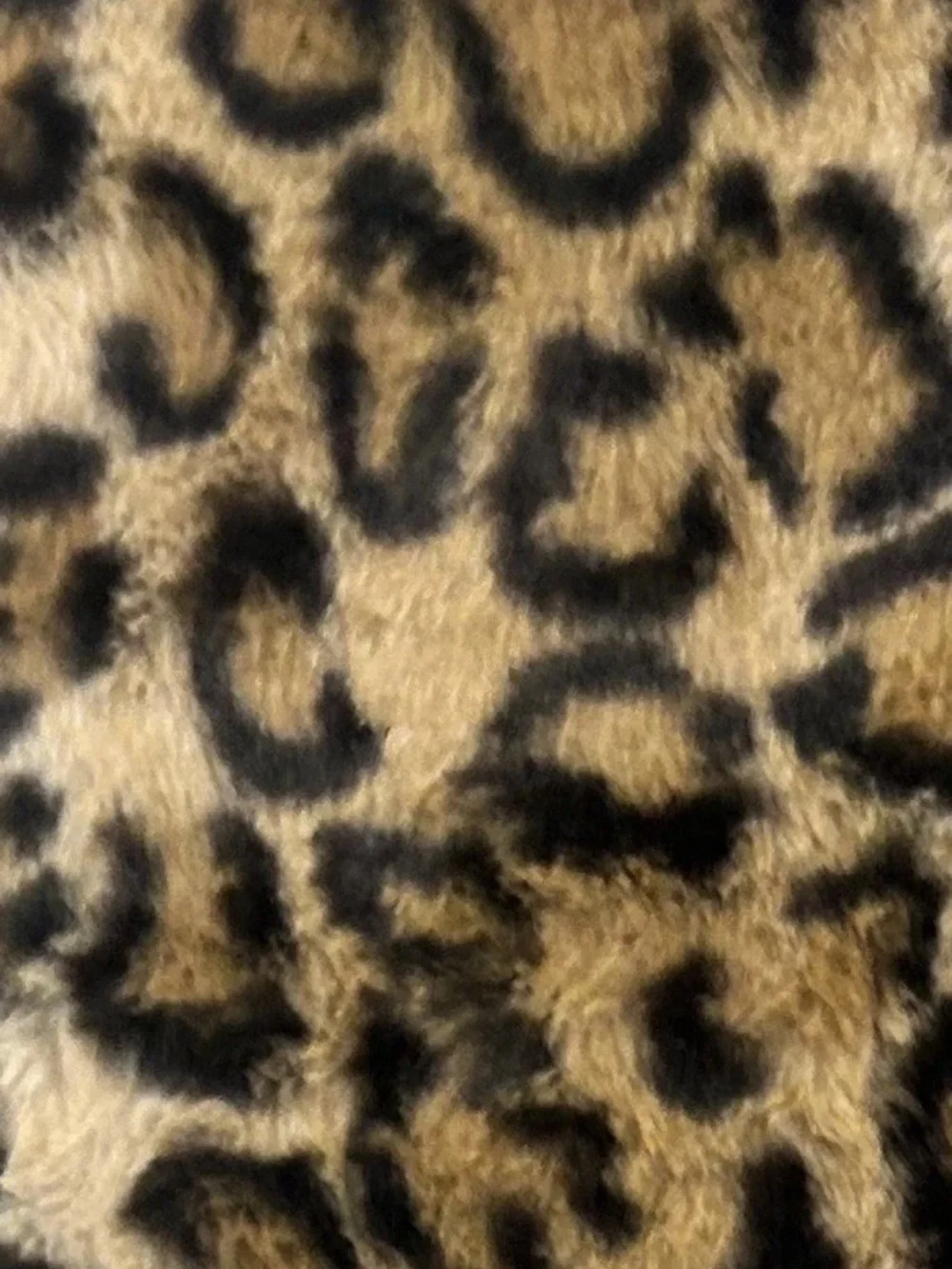 Magaschoni Luxury Leopard Brown and Black Faux Fur King Comforter Set 104”x90”